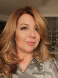 Kristin Low's Instagram, Twitter & Facebook