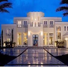 Une Superbe Villa Luxe Vacances Villas De Luxe Plus De Nouveautes Sur Http Www Bocadolobo Com En Inspirati Maison De Maitre Maison De Luxe Villa De Luxe
