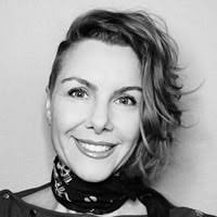 Stephanie Wisdom Archives