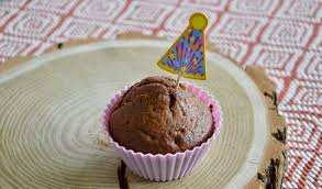 Baby S First Birthday Cake Recipe Chocolate Cake With Creamy Banana Heart From 12 Months Gateau Bebe 1 An Gateaux Alimentaires Aliments Pour Bebe Faits Maison
