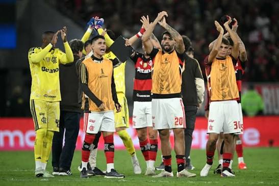 Flamengo empató 1-1 con Independiente del Valle en el partido de vuelta y  avanzó a las semifinales de la Copa Libertadores 2026. El equipo brasileño  aseguró su clasificación tras imponerse en el