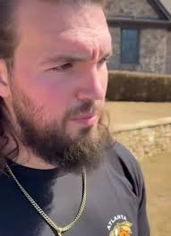 When Amber comes home to Anthony sleeping at her house!