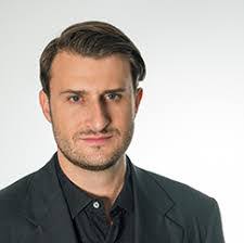 Kris Magnuson's Instagram, Twitter & Facebook