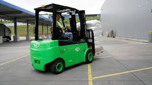 With proper training and experience, forklifts are fairly simple to operate. Test Video Ep Equipment Cpd30l1 S Space Miracle With Endurance Logistics Inside Logistics Inside