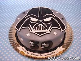 Que La Fuerza Te Acompane Tarta Darth Vader De Star Wars Torta De Star Wars Tartas Pastel De Star Wars