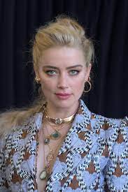 She has english, irish, scottish, german, and welsh ancestry. Amber Heard Frisch Verliebt Gala De