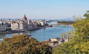 Toepasselijke info omtrent deze regio. Hongarije Boedapest Donau Stad Gebouw Architectuur Rivier Water Bezienswaardigheden Pikist