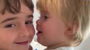 Los objetos hallados a 1.000 metros de profundidad por el barco gallego son  del padre de las niñas desaparecidas en Tenerife