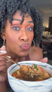 🥣 High-Protein Chicken Stew (Bone Broth Edition), Makes 6 servings