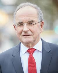 ARZT UND KRANKENHAUS 3