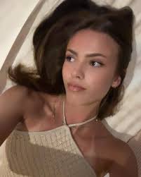 Jeanne (@jeannee_lg) • Instagram photos and videos