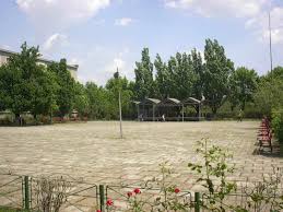 Asadar, privit prin ochiul ziaristului, ce este liceul de chimie astazi? Colegiul Tehnic Lazar Edeleanu Ploiesti