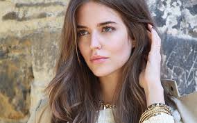 That's the beauty, the natural beauty, beauty and the beast. Clara Alonso 2018 Spanish Model Beauty Blonde Portrait Hd Wallpaper Peakpx