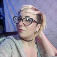 Tori Mcgrath's Instagram, Twitter & Facebook