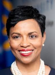 Smith retires from Hyatt Regency New Orleans