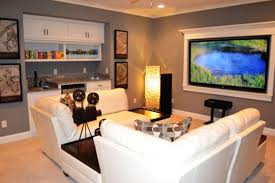 Impressive 50 Cozy Small Movie Room Design Ideas For Your Happiness Family Https Decoor Net 50 Cozy Sma Small Media Rooms Small Movie Room Small Room Design