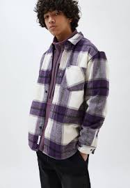 Zalando is available in the following countries. Pull Bear Mit Karoprint Und Colour Block In Kontrastfarben Leichte Jacke Purple Lila Zalando De