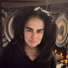 Thea Austin (@theaaustinofficial) • Facebook