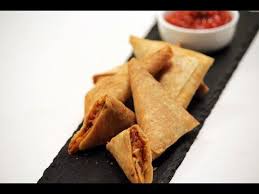 Jain Poha Samosa In Gujarati Snacky Ideas By Amisha Doshi Sanjeev Kapoor Khazana Youtube Samosa Recipe Samosa Samosa Ingredients