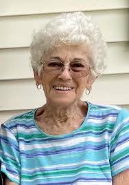 Elysia King's Instagram, Twitter & Facebook