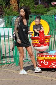 Roxana vancea recomanda exercitiile in doi! Roxana Vancea A Innebunit Taticii Dintr Un Parc De Copii Uite Cat De Provocator S A ImbrÄƒcat Antena 1