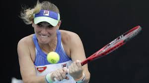 She began playing tennis at the age of 8. Az Orvosok Kezeben Van Babos Timea Sorsa Infostart Hu