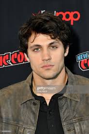 Drake Rodger as Nightwing or Red Hood in the DCU