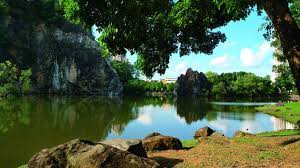 Bukit batok singapore walking tour is a video recording of my walk with no talking. The Underrated Residential Gem That Is Bukit Batok Cna