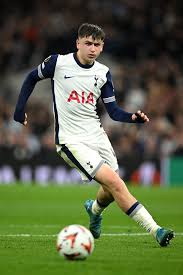 Mikey Moore 'ready to start' for Tottenham in Premier…