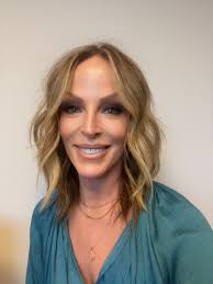 Marcia Dove's Instagram, Twitter & Facebook