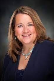 Donna Mackiewicz's Instagram, Twitter & Facebook