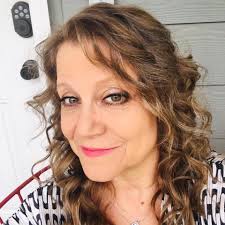 💜Adopted💜 Hi! I have worked for GISD for a total of 14 years now. The  first time I started as a first grade aide at J.M. Lindsay Elementary then  became a computer