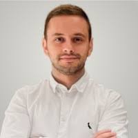 800+ perfis com “Pineda”