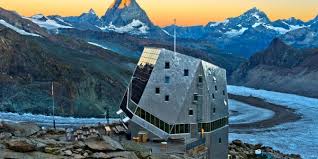 La gara più alta d'europa celebra un grande ritorno sulle alpi italiane, la culla dello skyrunning dove tutto è iniziato nel 1993. Monte Rosa Hutte Private Cabin Outdooractive Com