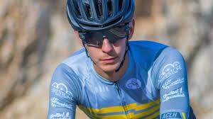 El ciclista del AC La Herradura Félix Aranda Ruiz, segundo en la categoría  élite en la XXV Subida Polopos Haza del Lino