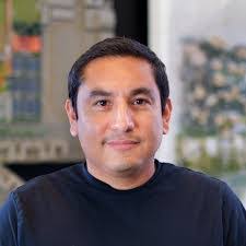 Ken Rios's Instagram, Twitter & Facebook