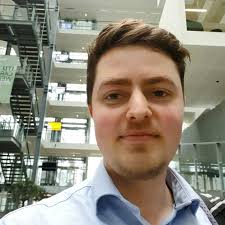 I've been waiting for months to share this: I'm going back to university!  🎓 😄 Almost a year ago, a professor of mine from when I studied at  IT-Universitetet i København reached