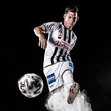 All information about lask ii () current squad with market values transfers rumours player stats fixtures news. Lask Linz Voetbalshirts 2020 2021 Voetbalshirts Com