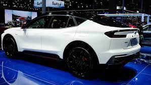 Il est le second concept car du constructeur à porter ce nom après l'evos présenté au salon de l'automobile de francfort 2011. Ford Evos Crossover Ersetzt Ford Mondeo Fusion Auto Motor Und Sport