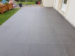 Comment poser du carrelage sur une terrasse extérieure ? Entreprise Pour La Pose De Carrelage Sur Terrasse Proche Saint Valery En Caux Carrelage Faience Beton Cire Et Creation Salle De Bain Seine Maritime Troadec Carrelage