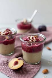 Rezept Veganes Pflaumen Griess Dessert Im Glas Frisch Verliebt Blog Dessert Rezepte Einfach Gesunde Desserts Dessert Im Glas
