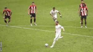 Whilst both madrid's are struggling to get a breakthrough, barcelona are showing them how it's done. Athletic Bilbao 0 1 Real Madrid Sergio Ramos Sends Real Closer To Title Bbc Sport