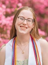 Kendra Henley's Instagram, Twitter & Facebook