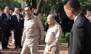 ล งต จ งม อ ล งป อม ร องเพลงต นไม ของพ อ เน องในว นร กต นไม ประจำป นายกร ฐมนตร