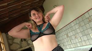 Aspiring accountant, Davina first goes through a porn casting - wankoz.com