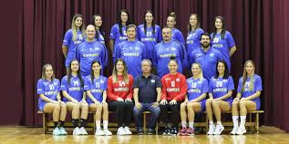 In 1978 trad hij toe tot het eerste elftal van debreceni mvsc. Mosonmagyarovari Kezilabda Club Se Hireink Budapesti Ellenfel A Magyar Kupaban