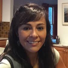 It is with great sadness that we share the passing of long-time Art Teacher  Valerie Thomas. Mrs. Thomas dedicated over 30 years of her life to Sacred  Heart and to her students.