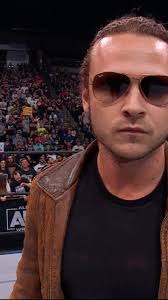 LEYLA HIIRSCH VS SAVANNAH EVANS