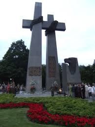 Pamiątkową i krzyżową, a czasowe zmiany będą polegały na zwężaniu fragmentów ulicy w rejonie. Narodowy Dzien Pamieci Poznanskiego Czerwca 1956 Wikipedia Wolna Encyklopedia