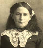 Lillian Cleary's Instagram, Twitter & Facebook